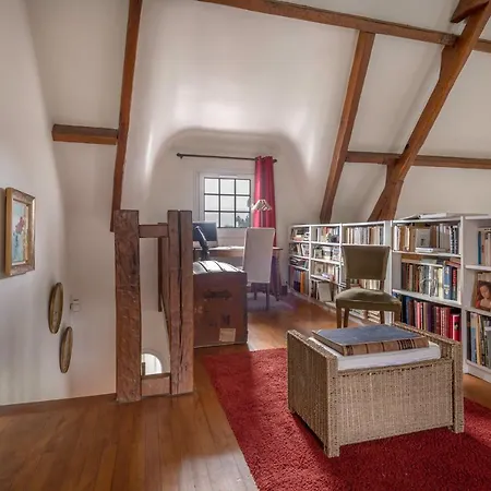 Belle Maison Chaleureuse Pour 14 Personnes Casa de Férias *